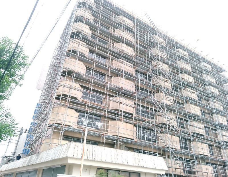 初めまして　建築部 工事課の 石川です。