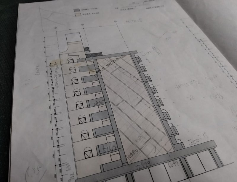 ２度目まして　建築部 工事課の石川です。