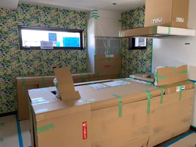 新品のキッチン